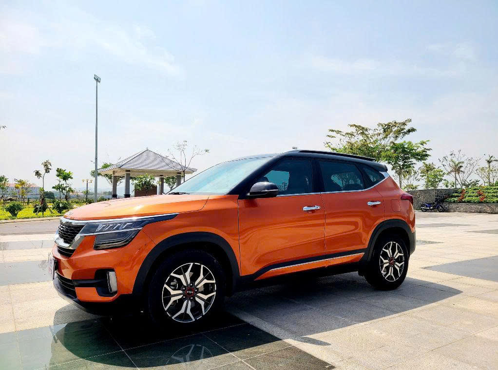 KIA Seltos 1.6 Premium 2022 – Màu Cam-Đen, Odo 34.000km
